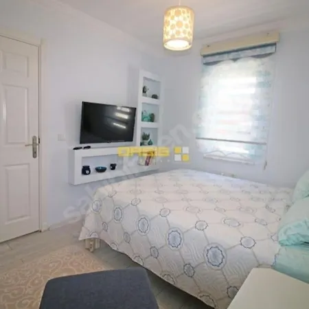 Villa Oasis Sitesi 3+1 Havuzlu Fethiye