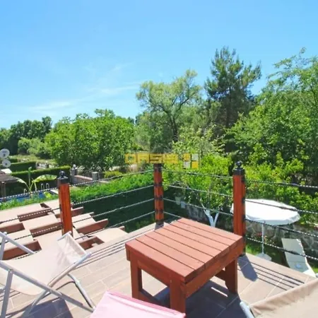 Villa Oasis Sitesi 3+1 Havuzlu Fethiye