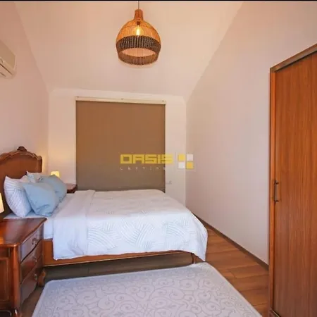 Oasis Sitesi 3+1 Havuzlu Villa *